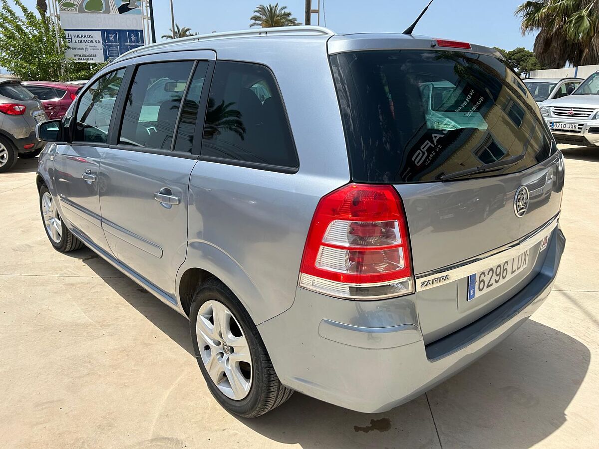 OPEL ZAFIRA DESIGN 1.6 SPANISH RHD IN SPAIN 131000 MILES 7 SEATS SUPERB 2010